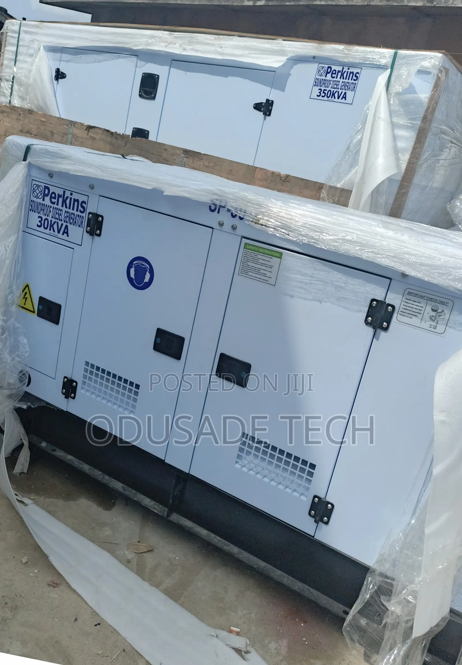 Perkins 30kva Generator With Noise-Blocking Structure