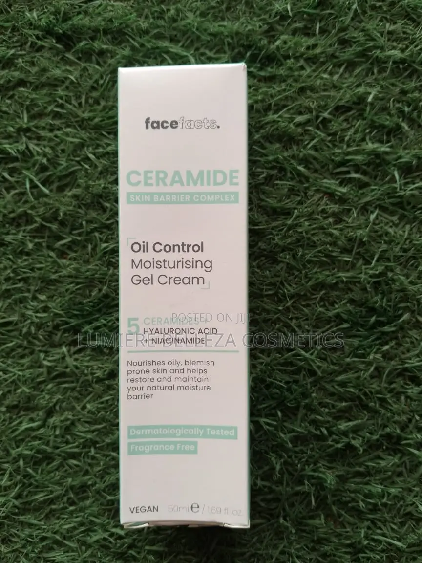 Face Facts. Ceramide Oil Control Moisturising Gel Cream