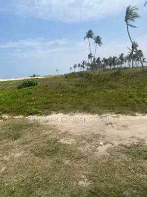 Land for Sale! Plot Size: 886sqm : Purpose: Residential