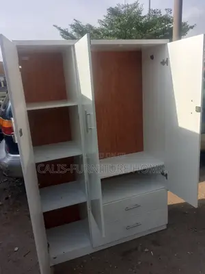 6ft X 4ft Wardrobe. Off White Color With 2 Drawers