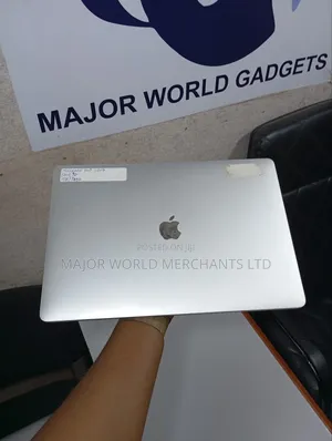 Laptop Apple MacBook Pro 2017 16GB Intel Core I7 SSD 512GB