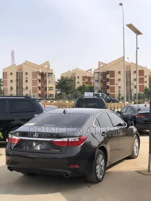 Lexus ES 2014 Brown