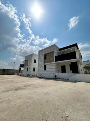 4bdrm Duplex in Owerri for sale