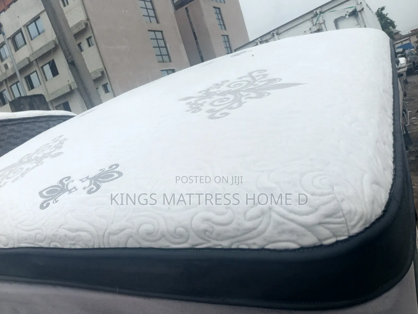 Mattress Is My Favorite People