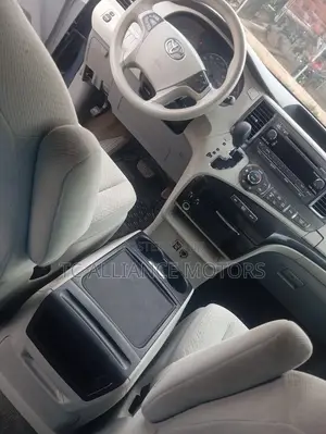 Toyota Sienna LE AWD 7-Passenger 2013 Blue