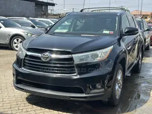 Toyota Highlander Limited 4dr SUV AWD (3.5L 6cyl 6A) 2015 Black