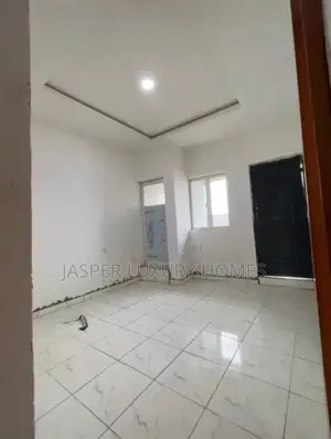 2bdrm Apartment in Shomolu for rent