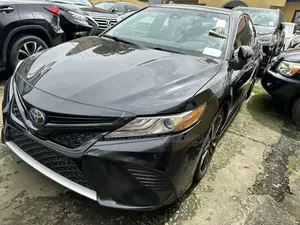 Toyota Camry XSE V6 (3.5L V6 8A) 2019 Black
