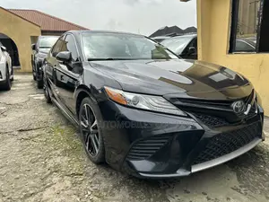 Toyota Camry XSE V6 (3.5L V6 8A) 2019 Black