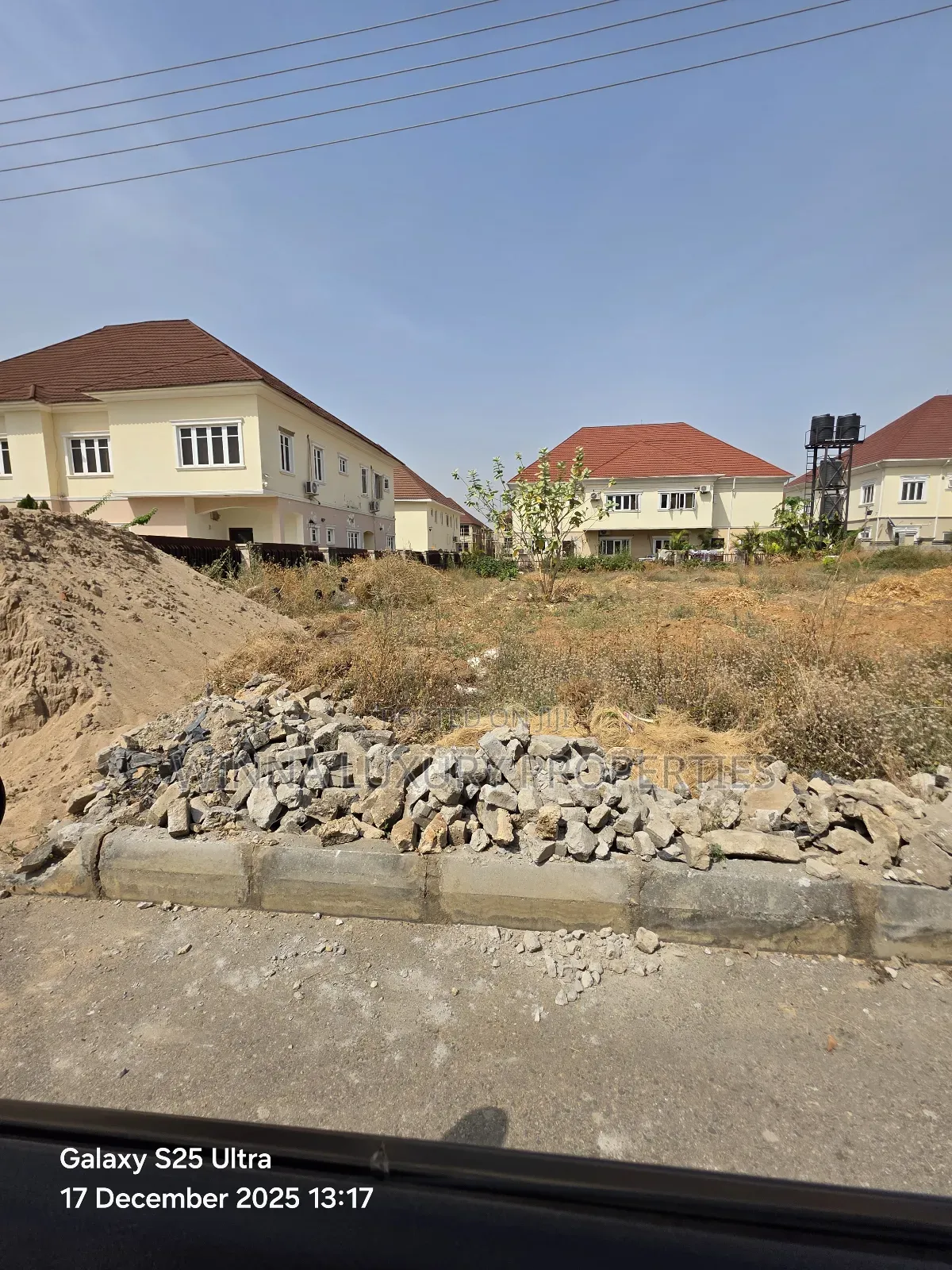 412sqm Plot for Semi Detached Duplex