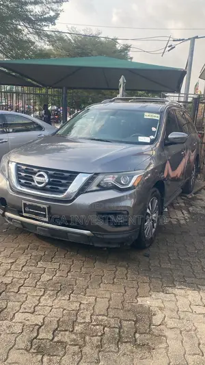 Nissan Pathfinder SL 4x4 2018 Gray