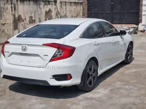 Honda Civic 2017 White