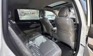 Toyota Highlander Limited 4x4 V6 (3.5L 6cyl 8A) 2018 White