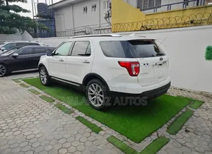 Ford Explorer Platinum 4dr 4x4 (3.5L 6cyl 6A) 2017 White