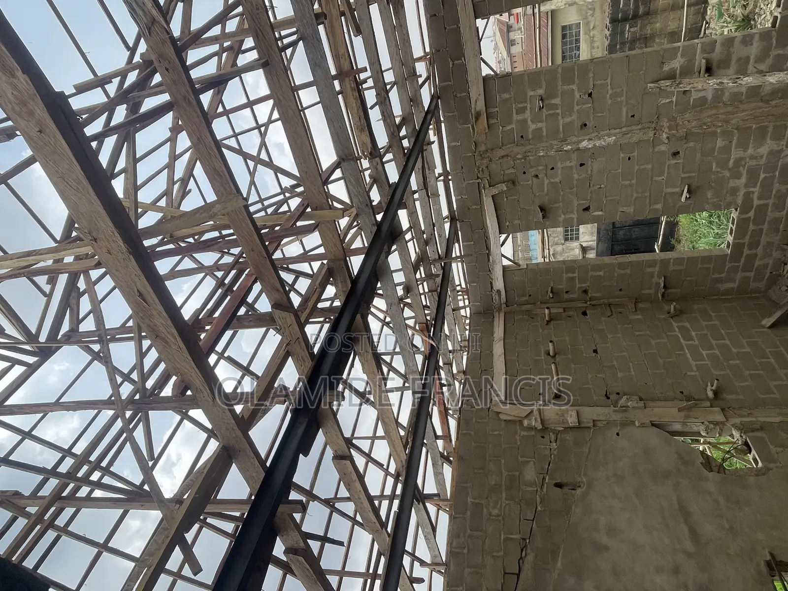 Professional Roofer,Wood-Work and Aluminum Parapet Installation