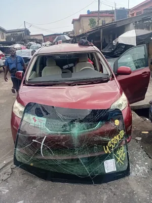 Toyota Sienna 2014/2015 Windscreen Glass Available