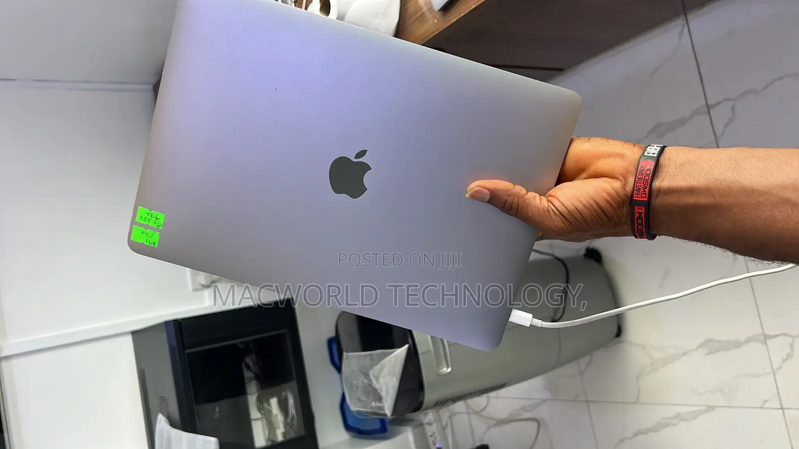 Laptop Apple MacBook Pro 2020 M1 8GB Apple M1 Pro SSD 256GB