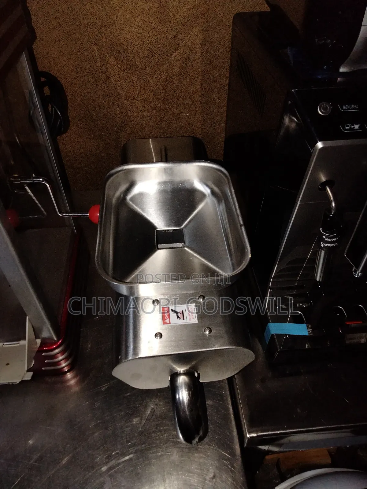Groundnut Extractor Machine