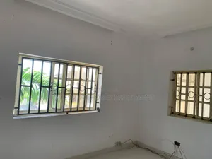 Mini Flat in Lekki Phase 1 for rent