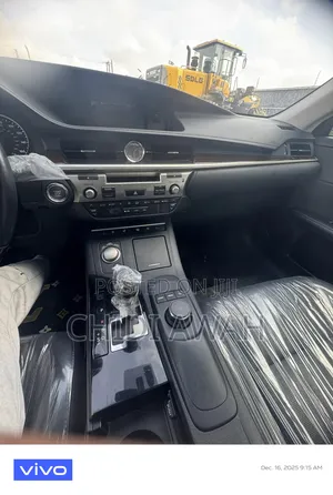 Lexus ES 350 FWD 2014 Gray