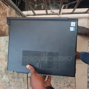 Desktop Computer Lenovo ideacentre 720 16GB Intel Core i5 SSD 256GB