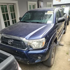 Toyota Tacoma PreRunner V6 4dr Double Cab 5.0 ft. SB (4.0L 6cyl 5A)