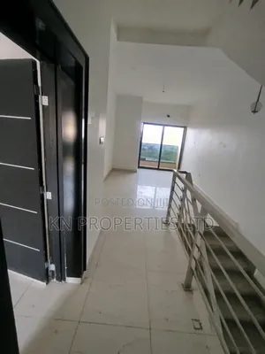 4bdrm Townhouse / Terrace in Gusape, Guzape District for rent