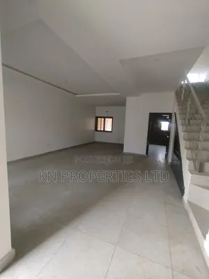 4bdrm Townhouse / Terrace in Gusape, Guzape District for rent