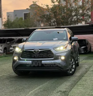 Toyota Highlander Limited AWD 2020 Blue