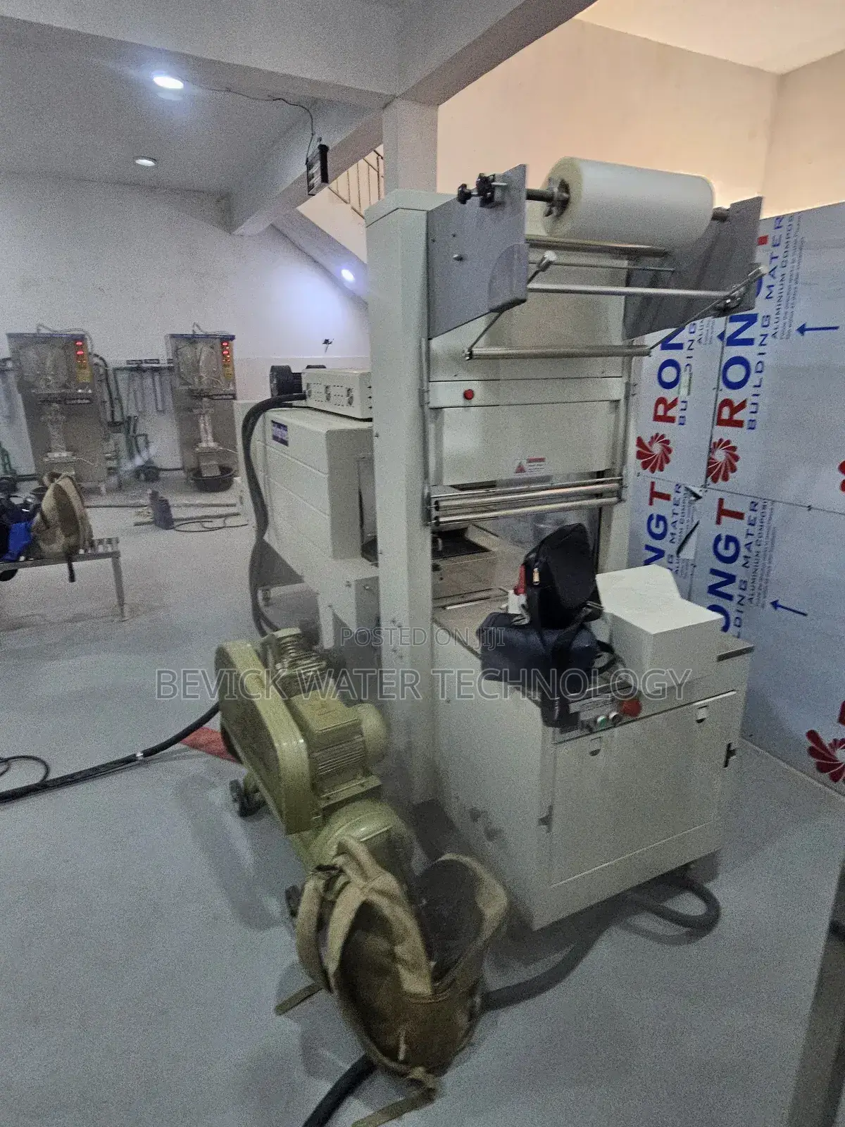 Shrink Wrapper Machine – Improve Packaging Speed