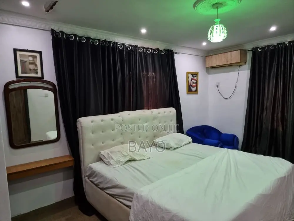 Clean Single Room for Cheap Rate