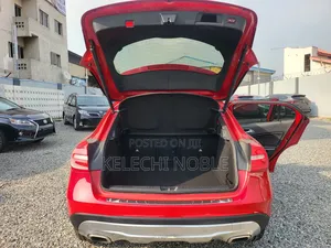 Mercedes-Benz GLA 250 2016 Red