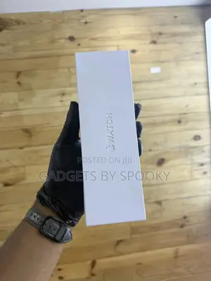 Brand New Apple Series 11 42mm GPS Only (Rose Gold)