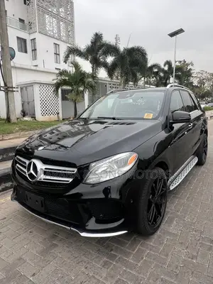 Mercedes-Benz GLE-Class GLE 400 4MATIC 2017 Black