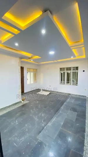 4bdrm Duplex in In Lekki 1, Ajah for rent