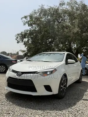 Toyota Corolla LE Eco Plus 4dr Sedan (1.8L 4cyl CVT) 2015 White