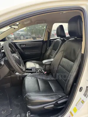 Toyota Corolla LE Eco Plus 4dr Sedan (1.8L 4cyl CVT) 2015 White