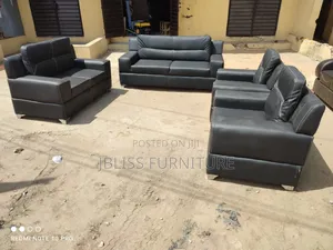 Quality Leather Cushing Chair