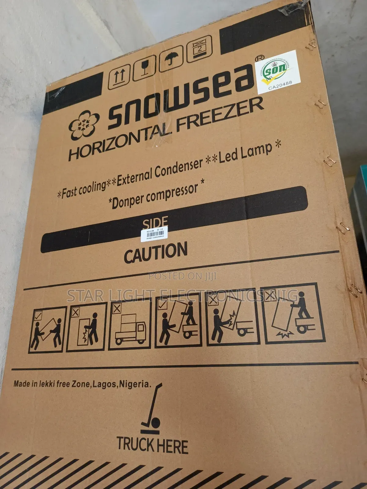 Chest Freezer Model 158 L