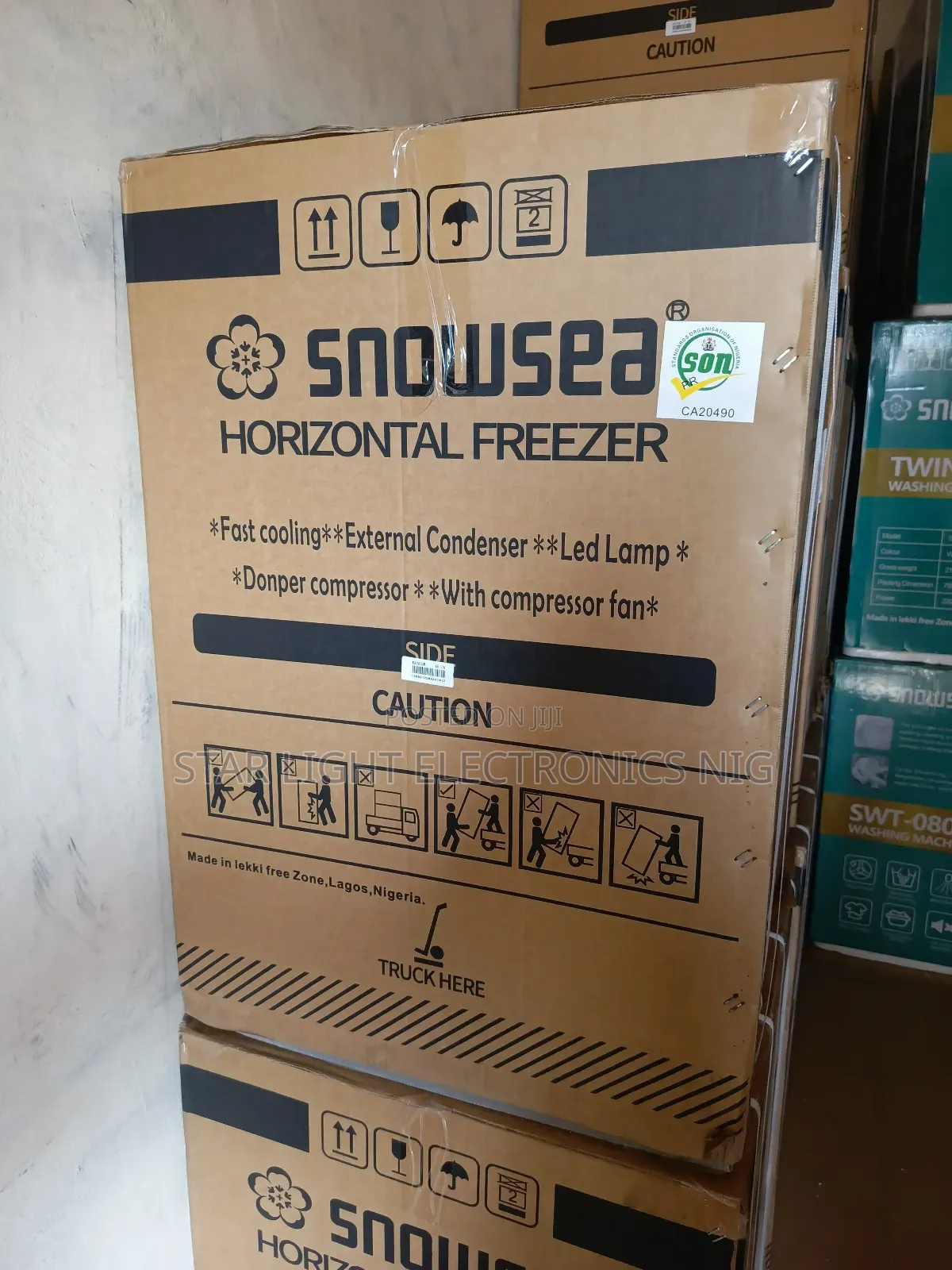 Chest Freezer Model 158 L