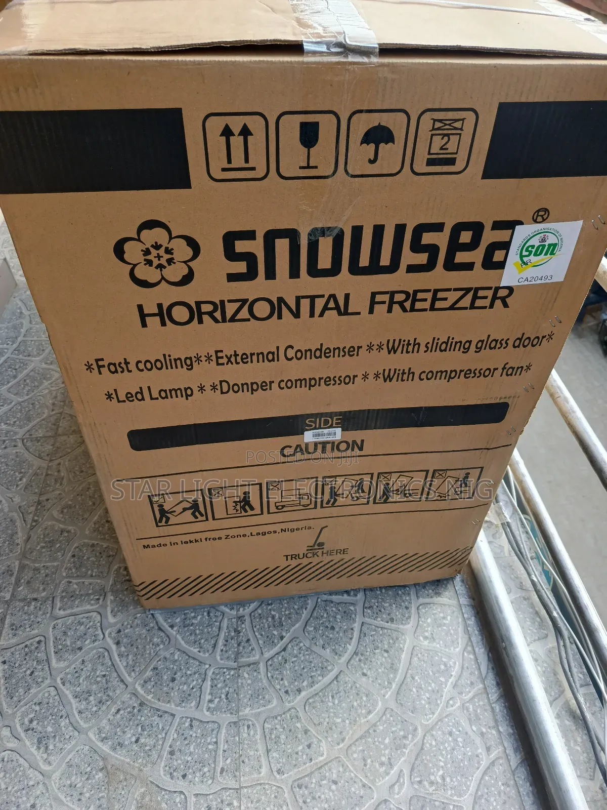 Chest Freezer Model 158 L