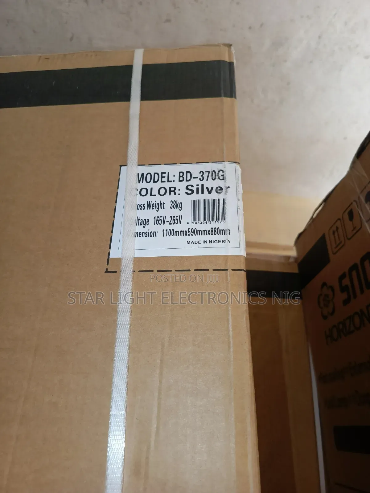 Chest Freezer Model 370g