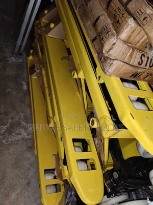 3ton Small Leg Pallet Truck