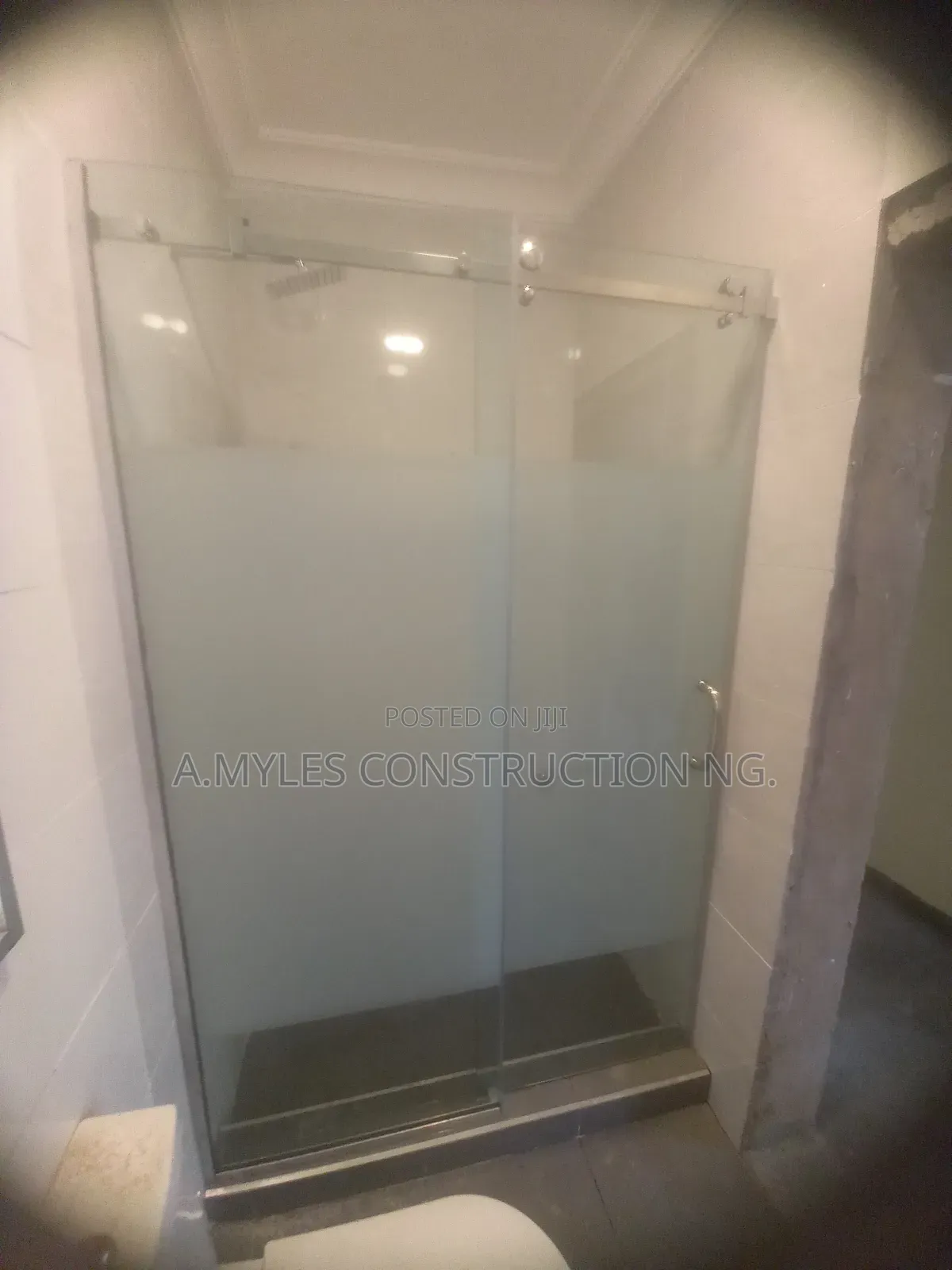 1220 X 2140 Shower Cubicles
