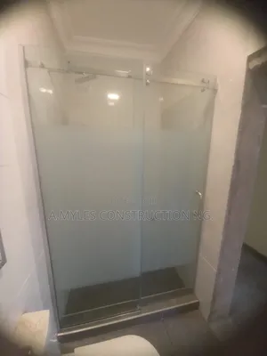 1220 X 2140 Shower Cubicles