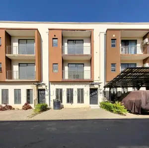 4bdrm Townhouse/Terrace in Apo By Cedacrest for sale