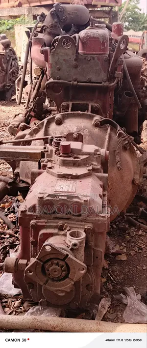 Renaut 6 Cylinders Manual Engine and Gear
