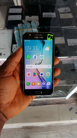 Samsung Galaxy J5 8 GB Black
