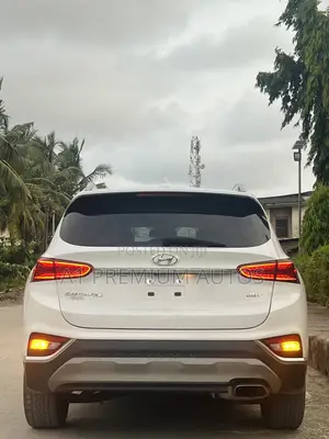Hyundai Santa Fe Limited 2.0T AWD 2019 White