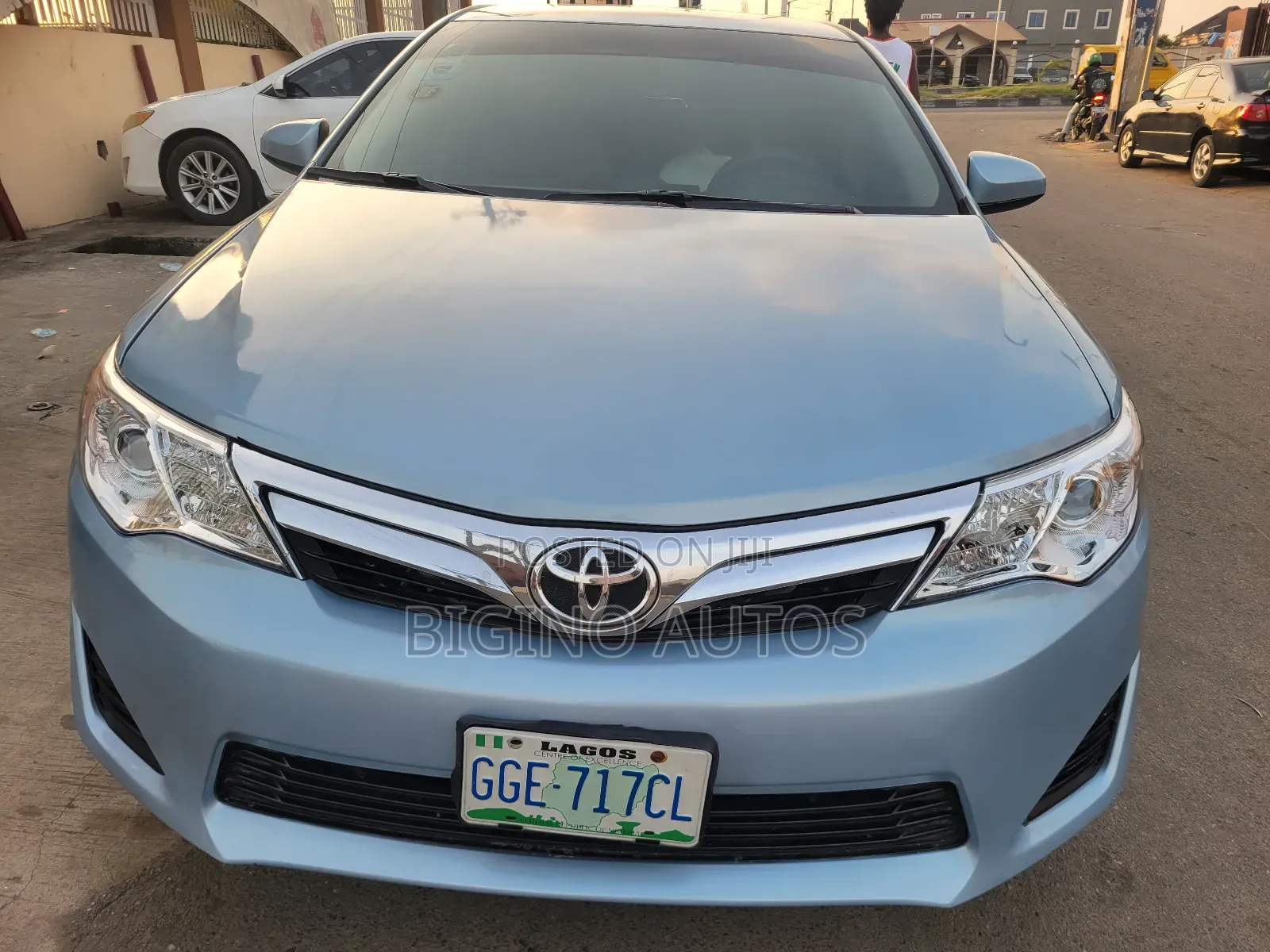 2012 Toyota Camry LE 4dr Sedan (2.5L 4cyl 6A)